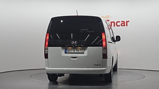 HYUNDAI STARIA 2022