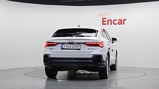 AUDI Q3 F3 2020
