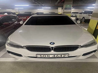 BMW 5-SERIES G30 2017