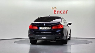BMW 5-SERIES G30 2017