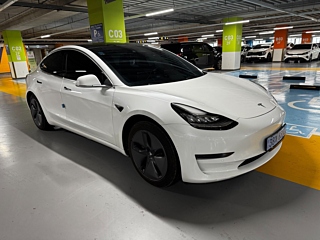 TESLA MODEL 3 2020