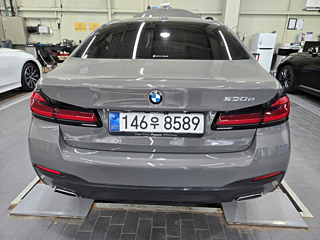 BMW 5-SERIES G30 2021