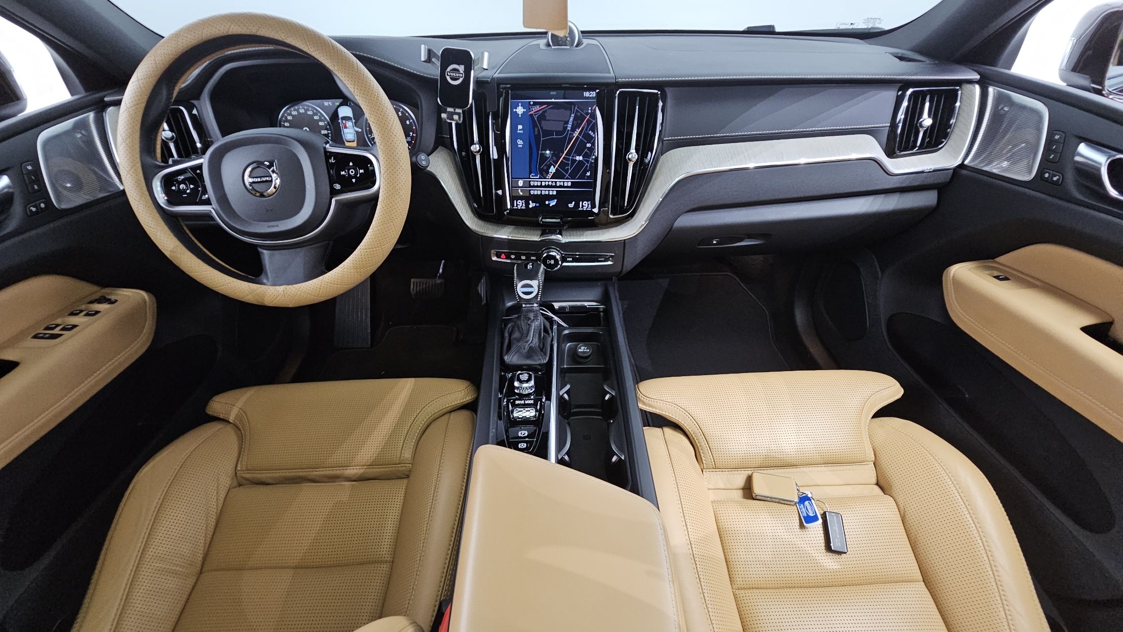VOLVO XC60 2020