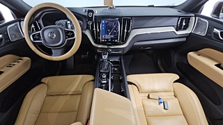 VOLVO XC60 2020