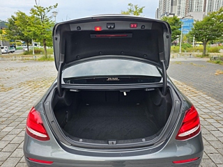 MERCEDES BENZ E-CLASS W213 2018