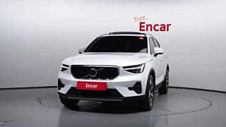 VOLVO XC40  B4  &#51 2023