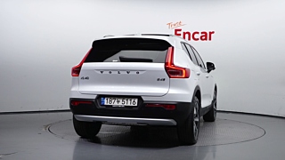 VOLVO XC40  B4  &#51 2023