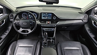 HYUNDAI GRANDEUR IG 2017