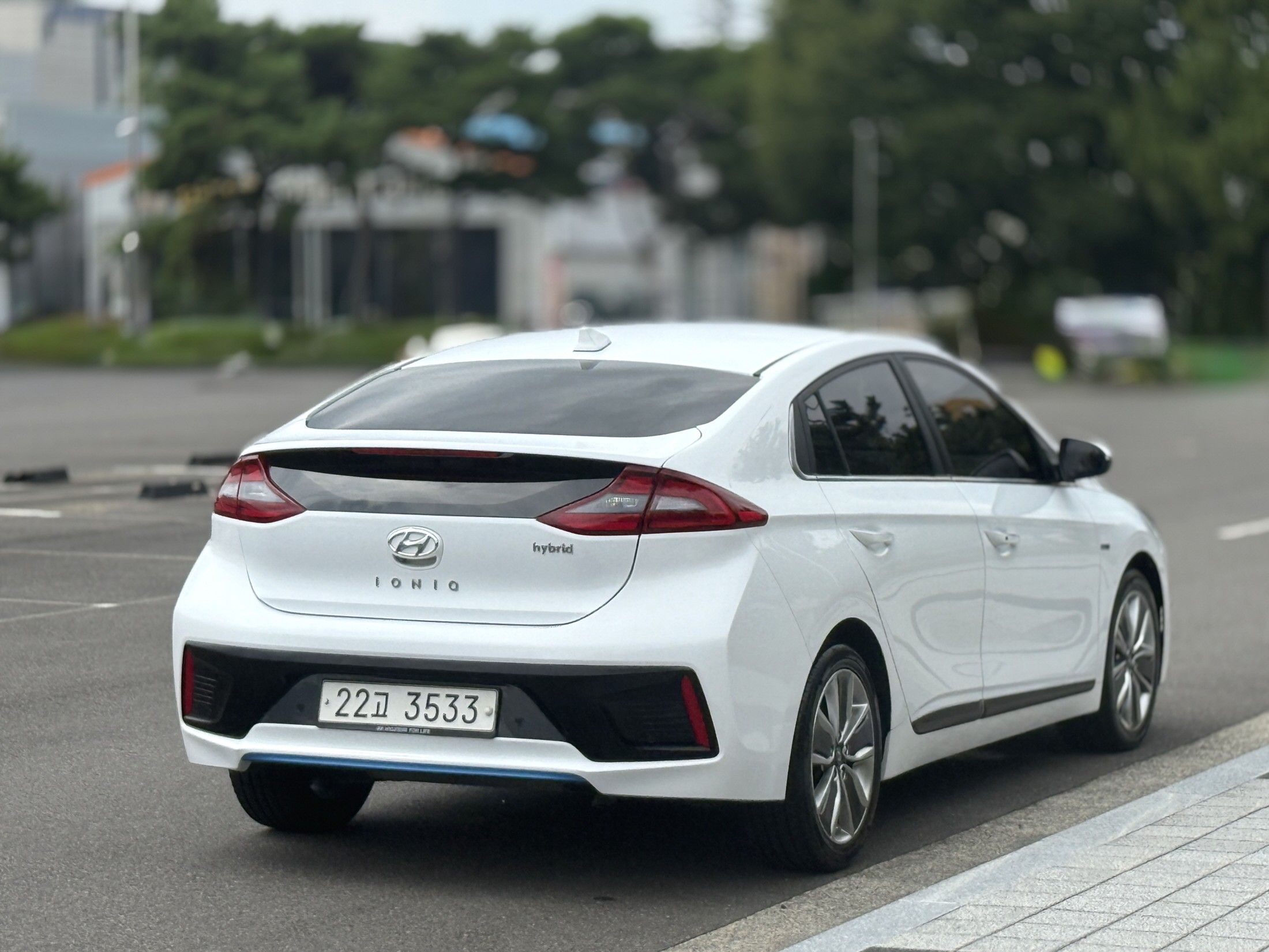 HYUNDAI IONIQ HYBRID 2018
