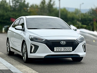 HYUNDAI IONIQ HYBRID 2018