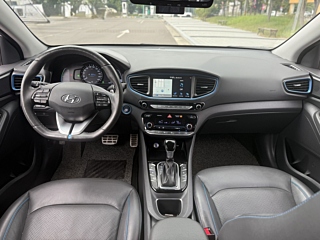 HYUNDAI IONIQ HYBRID 2018