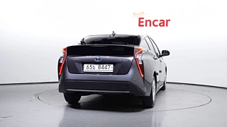 TOYOTA PRIUS 2017
