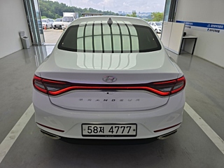 HYUNDAI GRANDEUR IG 2018