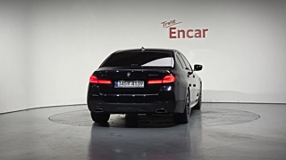 BMW 5-SERIES G30 2020