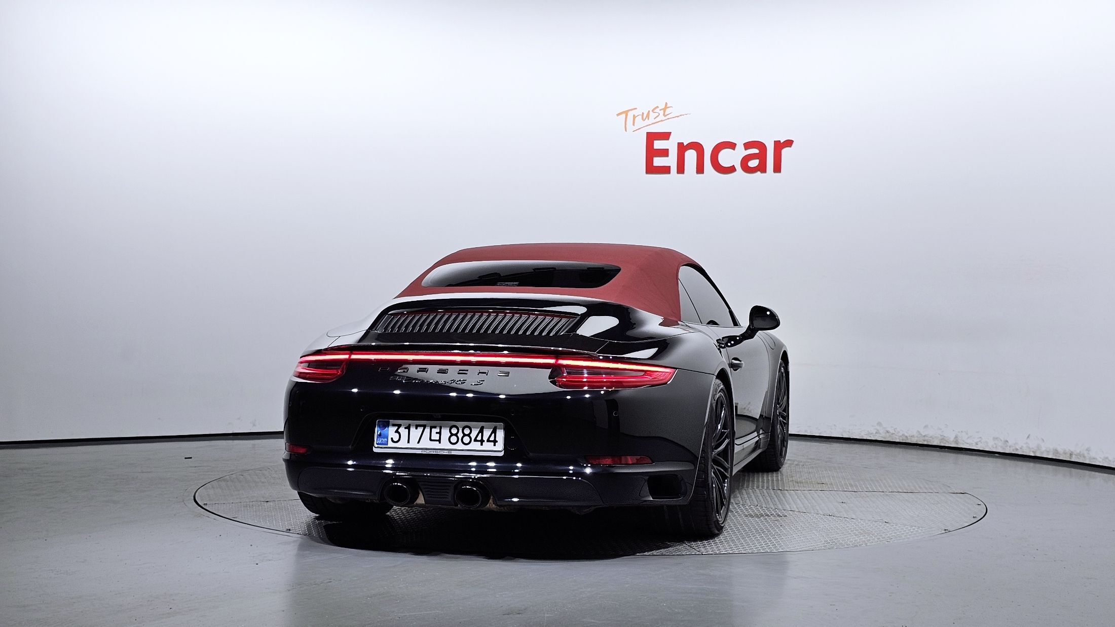 PORSCHE 911 2018