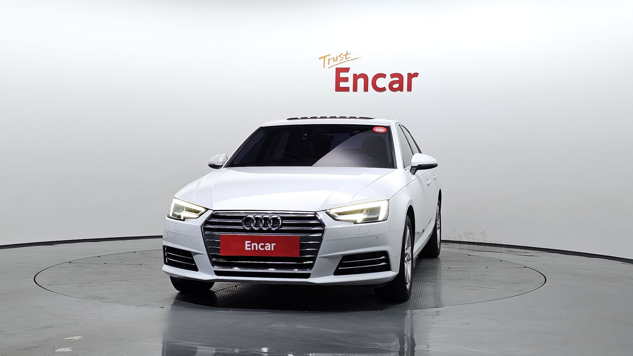 AUDI A4 B9 2018