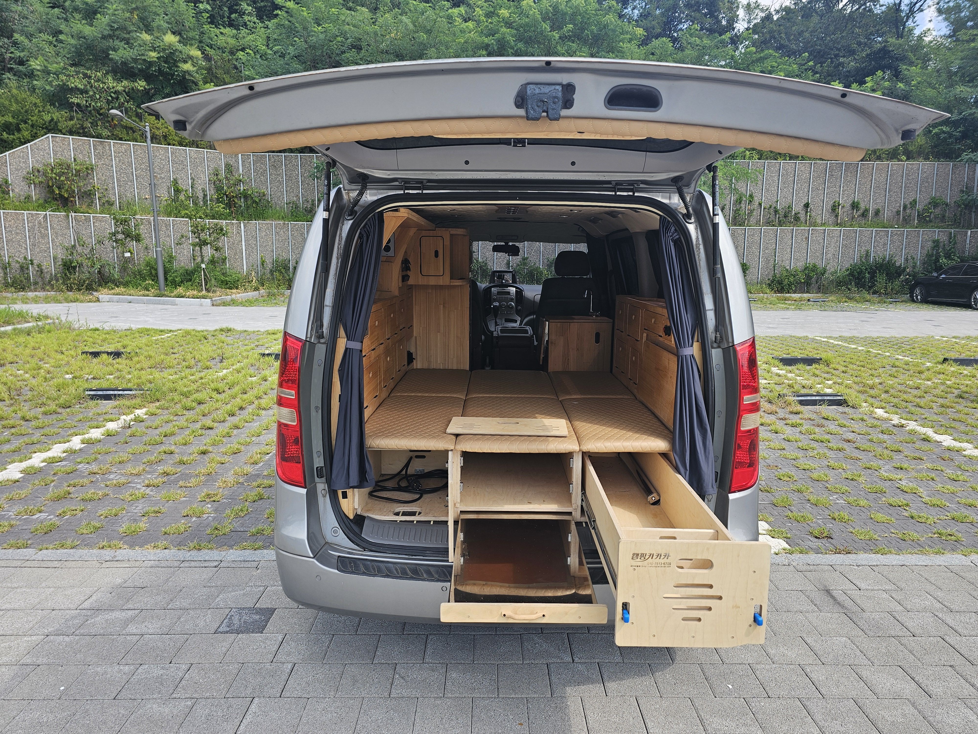 HYUNDAI STAREX GRAND 2011