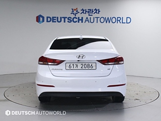 HYUNDAI AVANTE AD 2018