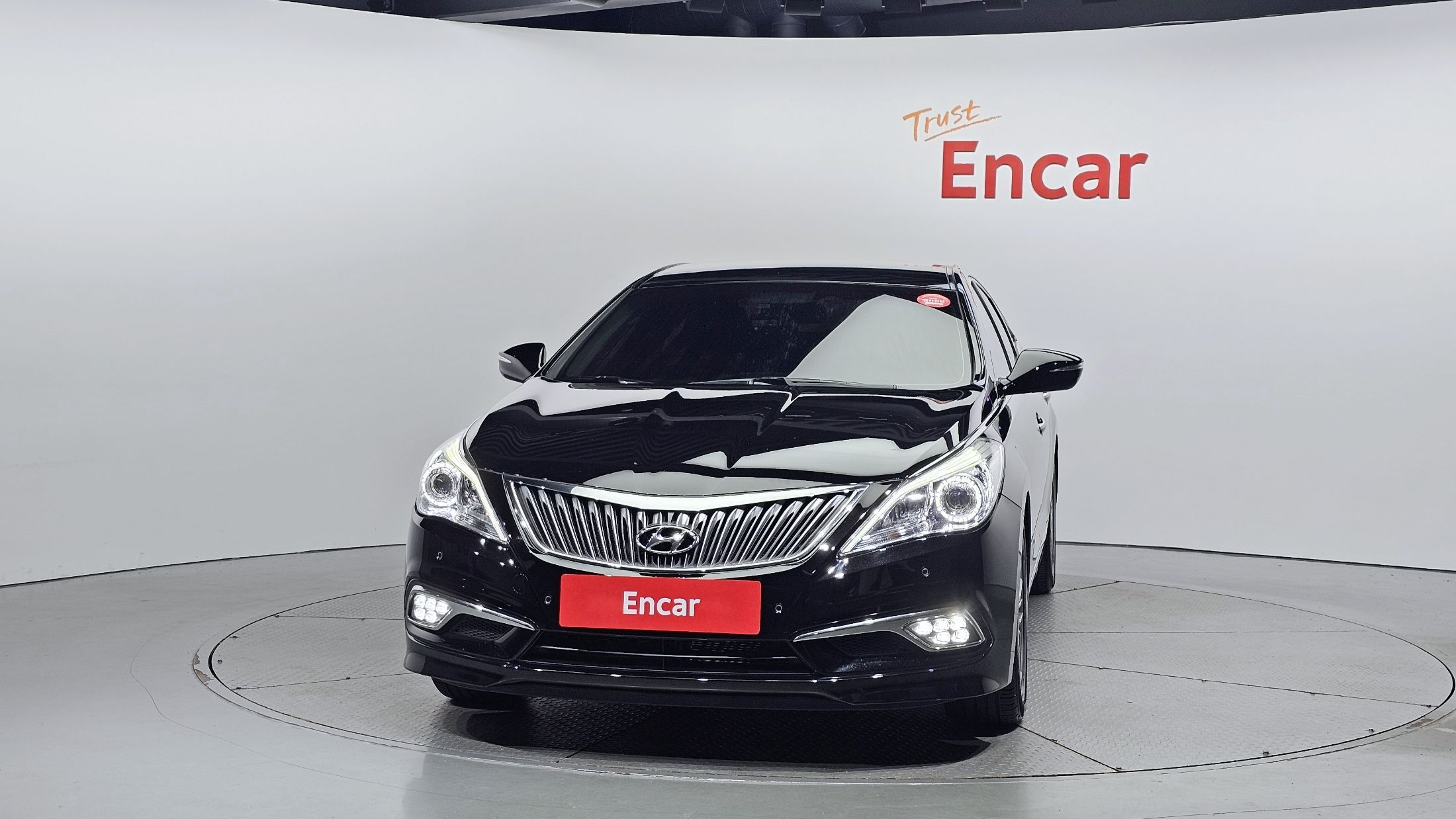 HYUNDAI GRANDEUR HG 2016