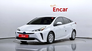 TOYOTA PRIUS  4 GENERATION 1.8 2021