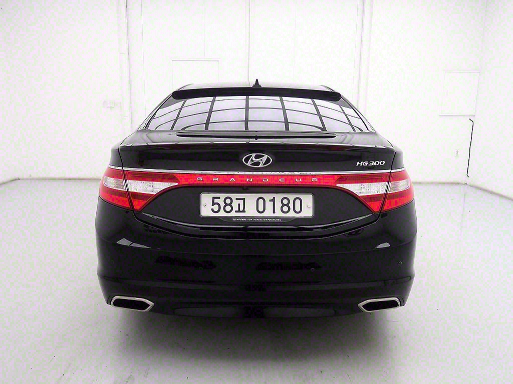 HYUNDAI GRANDEUR HG 2016
