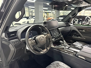 LEXUS LX 2025