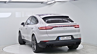 PORSCHE CAYENNE PO536 2023