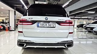 BMW X7 G07 2024