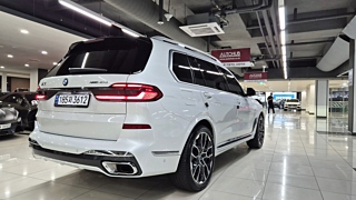 BMW X7 G07 2024