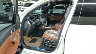 BMW X7 G07 2024