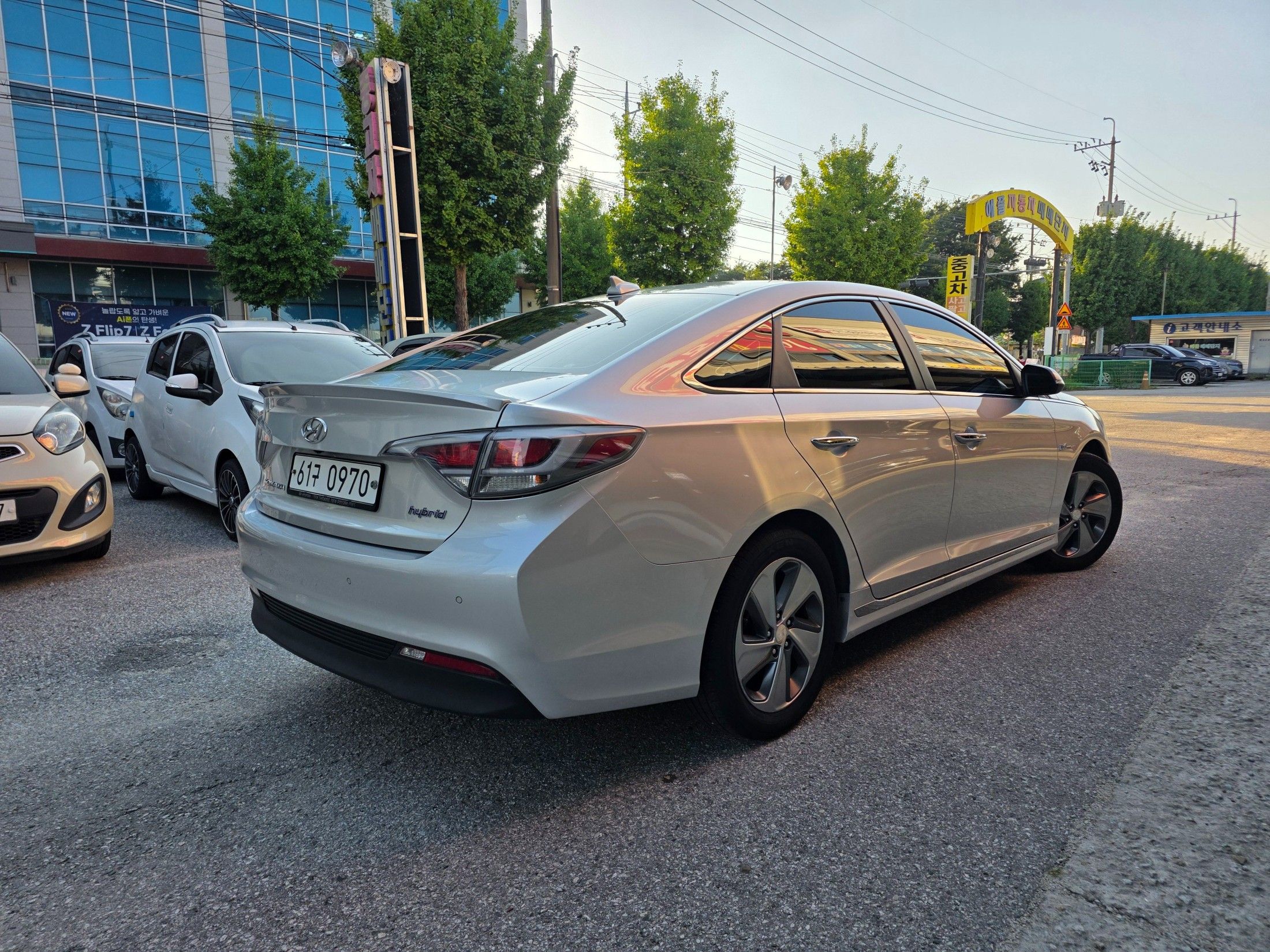 HYUNDAI LF SONATA HYBRID 2016