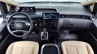 HYUNDAI STARIA 2023