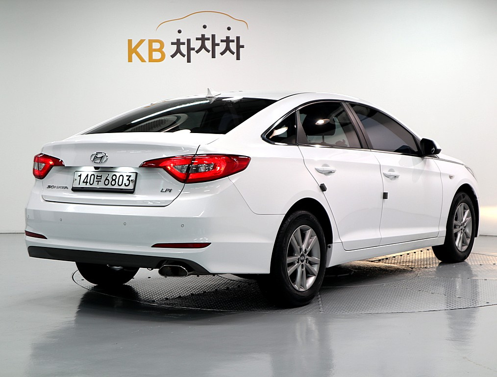 HYUNDAI SONATA LF 2016