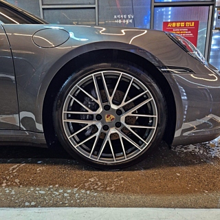 PORSCHE 911 992 2024