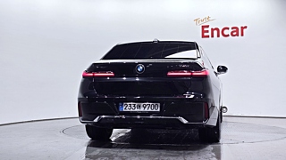 BMW 7-SERIES G70 2024