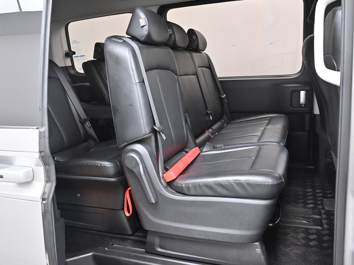 HYUNDAI STARIA 2021