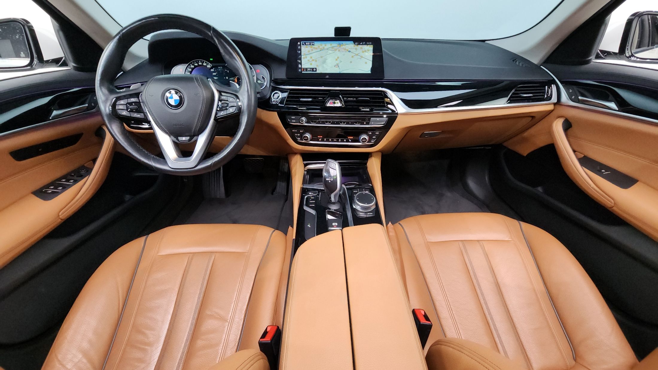 BMW 5-SERIES G30 2018