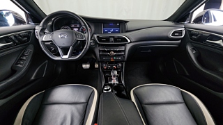 INFINITI Q30 2017