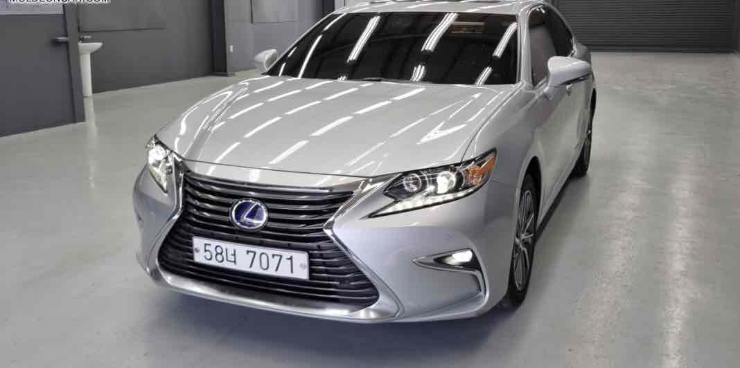 LEXUS ES300H 2018