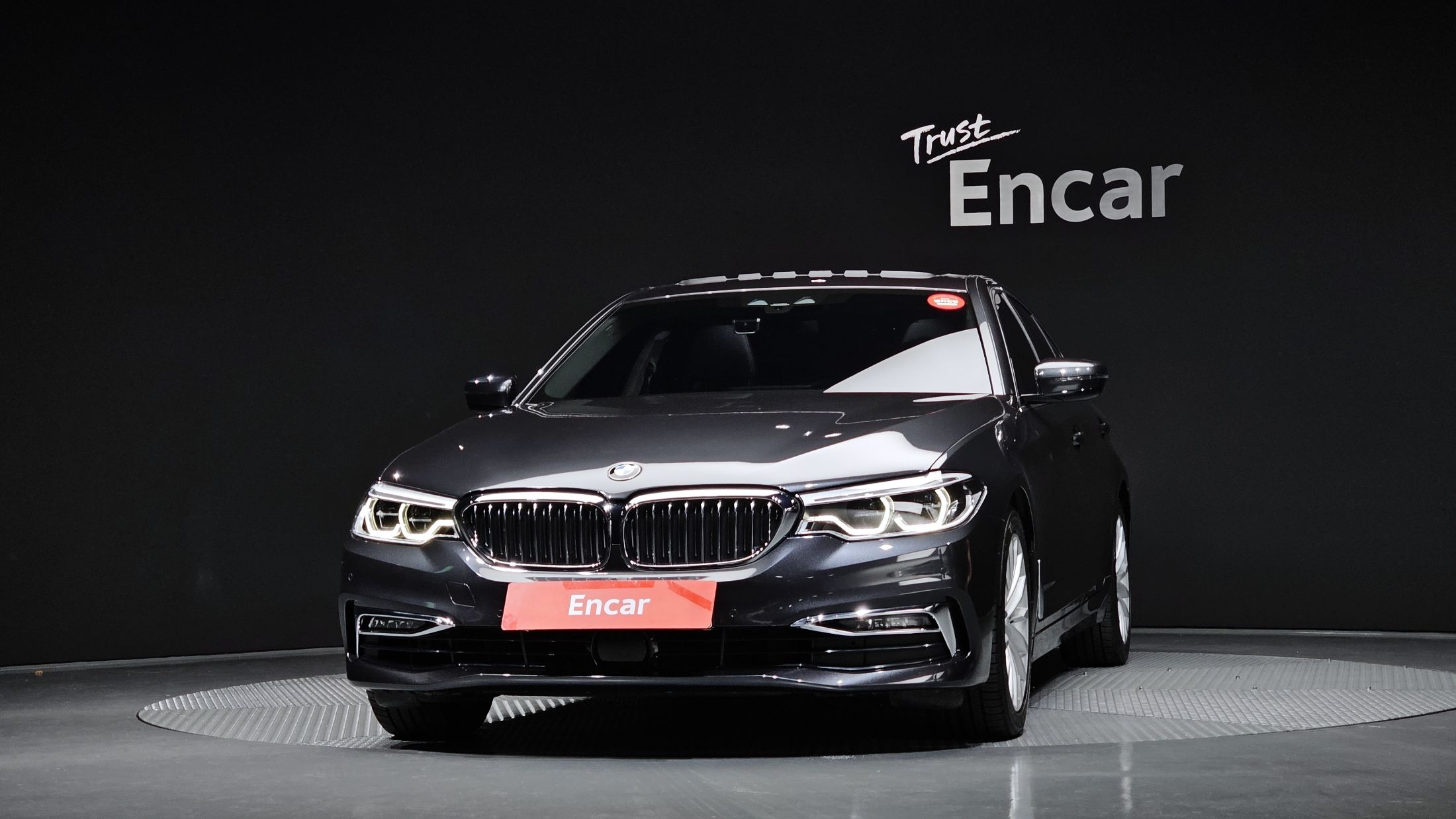 BMW 5-SERIES G30 2019