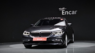 BMW 5-SERIES G30 2019