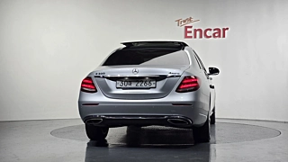 MERCEDES BENZ E-CLASS W213 2019