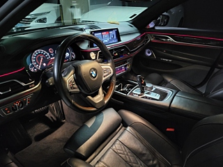 BMW 7-SERIES G11 2016