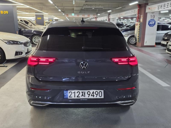 VOLKSWAGEN GOLF 2022