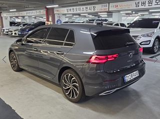 VOLKSWAGEN GOLF 2022