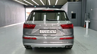 AUDI Q7 4M 2016