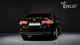 TOYOTA CAMRY XV70 2018