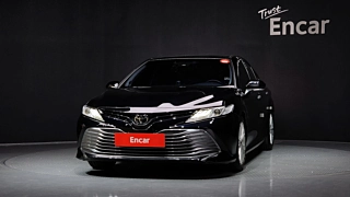TOYOTA CAMRY XV70 2018
