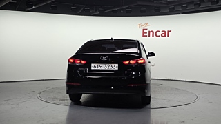 HYUNDAI AVANTE AD 2017