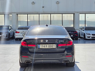BMW 5-SERIES G30 2021